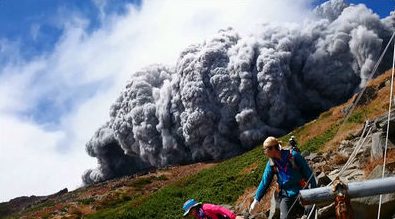御嶽山　噴火の瞬間